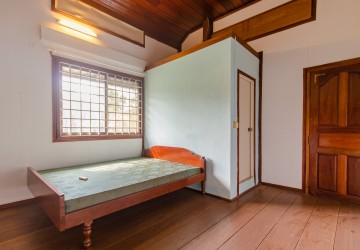 6 Bedroom Wooden Villa  For Sale - Slor Kram, Siem Reap thumbnail