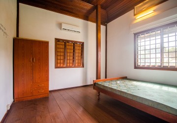 6 Bedroom Wooden Villa  For Sale - Slor Kram, Siem Reap thumbnail