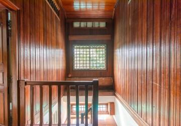 6 Bedroom Wooden Villa  For Sale - Slor Kram, Siem Reap thumbnail