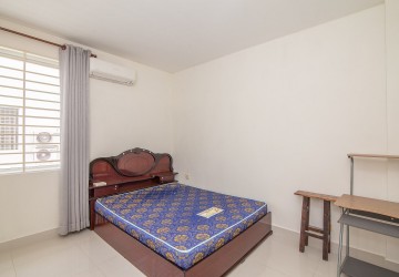 4 Bedroom Link House For Rent - Chroy Changvar , Phnom Penh thumbnail