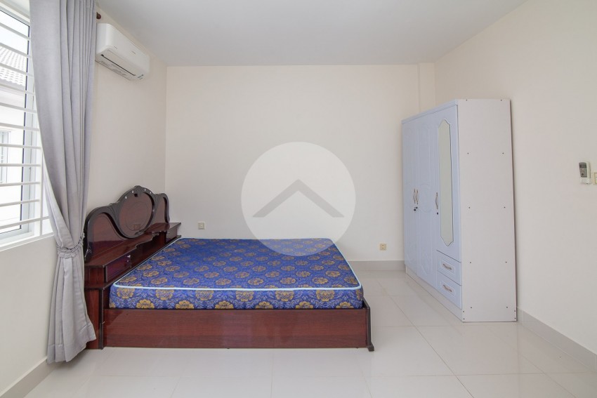 4 Bedroom Link House For Rent - Chroy Changvar , Phnom Penh