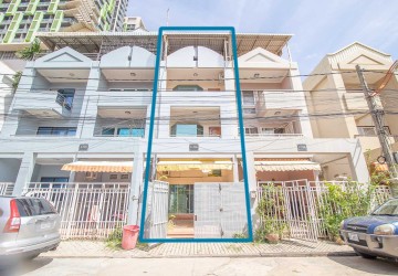 4 Bedroom Flat House For Rent - Tonle Bassac, Phnom Penh thumbnail