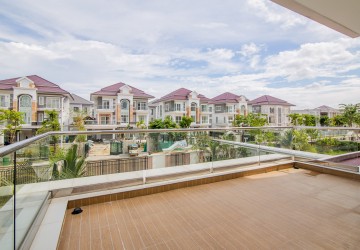 6 Bedroom Queen Villa For Rent - Peng Houth The Star Diamond, Phnom Penh thumbnail