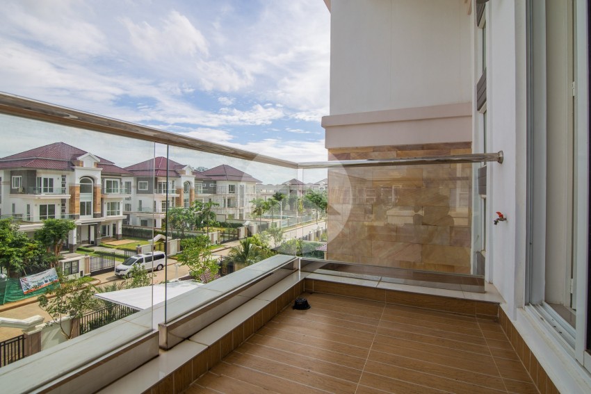 6 Bedroom Queen Villa For Rent - Peng Houth The Star Diamond, Phnom Penh