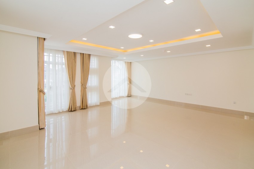 6 Bedroom Queen Villa For Rent - Peng Houth The Star Diamond, Phnom Penh