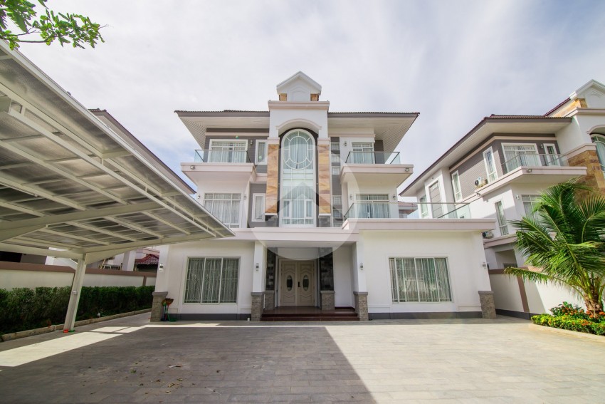 6 Bedroom Queen Villa For Rent - Peng Houth The Star Diamond, Phnom Penh