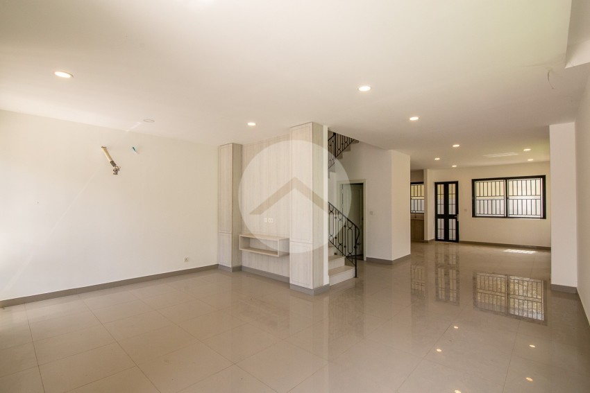 4 Bedroom Twin Villa For Sale at Chip Mong Landmark 271 - Chak Angrae Kraom, Phnom Penh