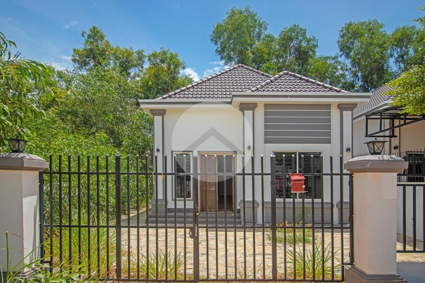 2 Bedroom Villa For Sale - Svay Dangkum, Siem Reap