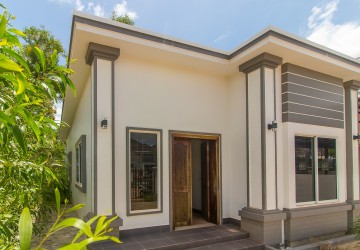 2 Bedroom Villa For Sale - Svay Dangkum, Siem Reap thumbnail