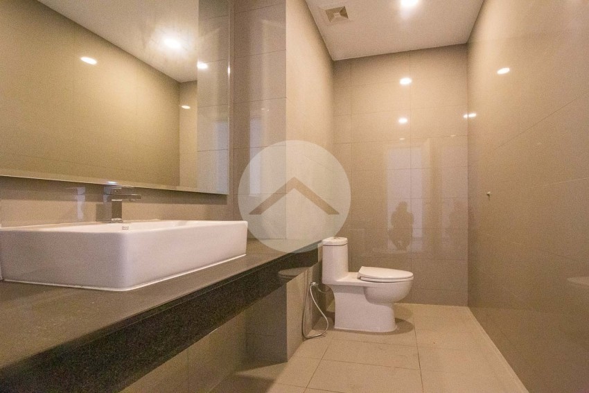 4 Bedrooms Shophouse For Sale - Mean Chey, Phnom Penh