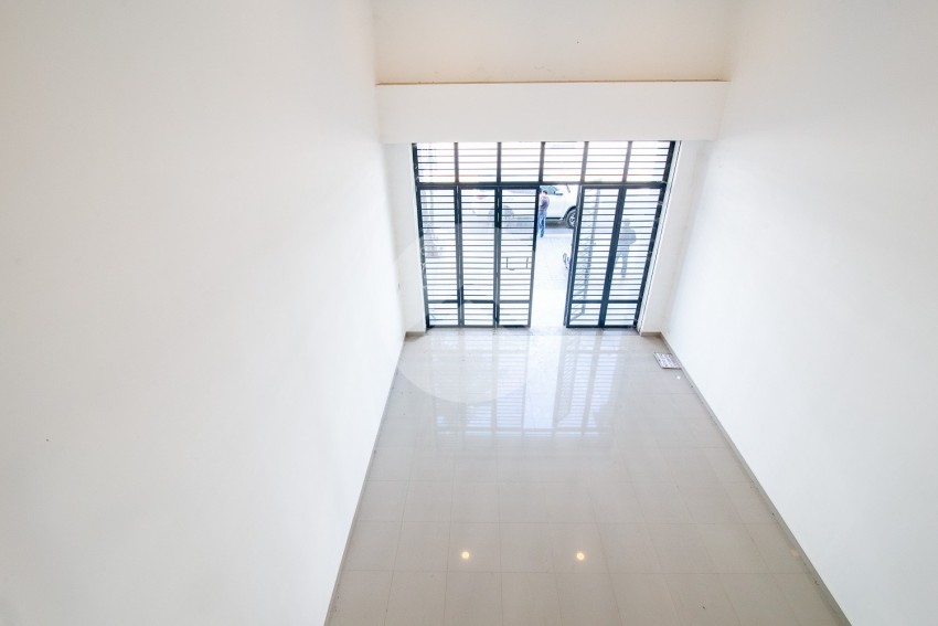 4 Bedroom Shophouse For Rent - Mean Chey, Phnom Penh