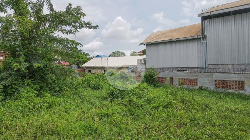 989 Sqm Commercial Land For Sale - Slor Kram, Siem Reap