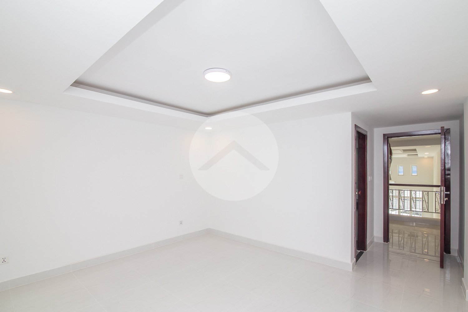 5 Bedroom Shophouse For Rent - Chroy Changvar, Phnom Penh - Image 11 5 Bedroom Shophouse For Rent - Chroy Changvar, Phnom Penh - Image 11