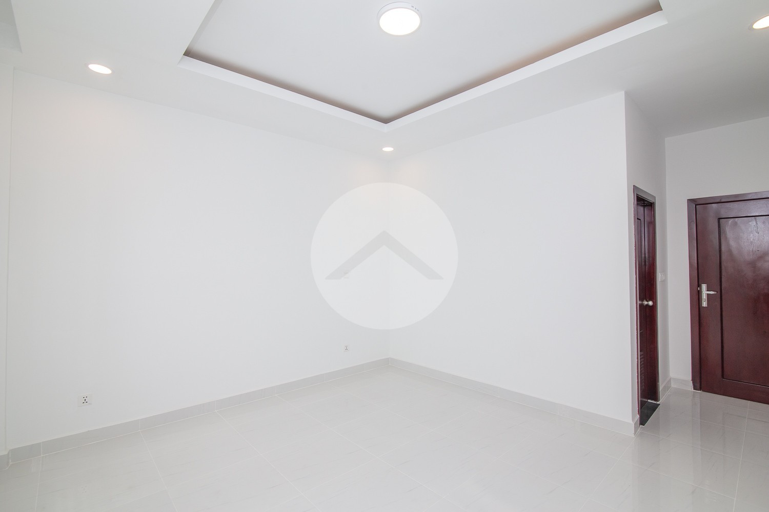 5 Bedroom Shophouse For Rent - Chroy Changvar, Phnom Penh - Image 14 5 Bedroom Shophouse For Rent - Chroy Changvar, Phnom Penh - Image 14