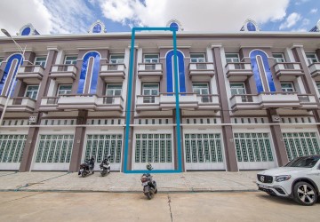 5 Bedroom Shophouse For Rent - Chroy Changvar, Phnom Penh thumbnail