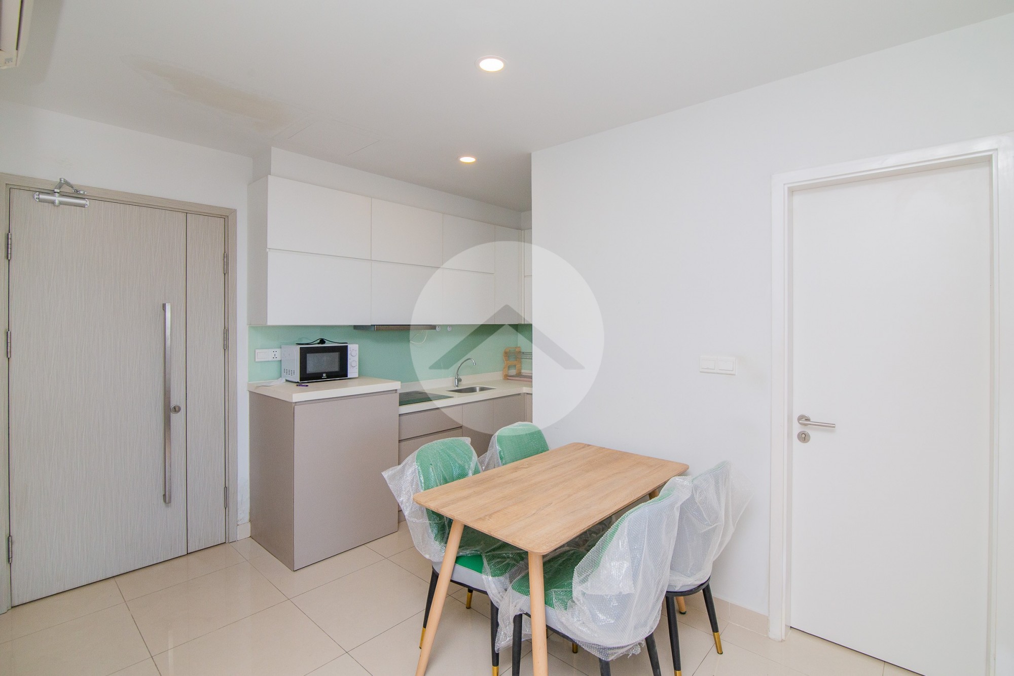 3 Bedroom Condo For Rent - The Bridge, Tonle Bassac, Phnom Penh - Image 13