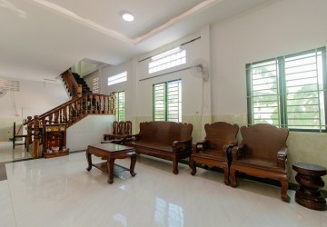 4 Bedroom House For Rent - Svay Dangkum, Siem Reap thumbnail