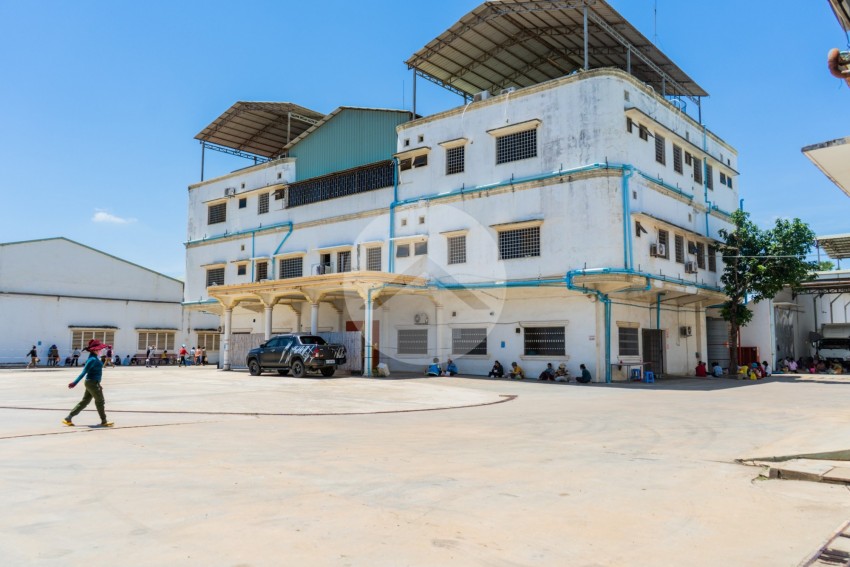6400 Sqm Factory Space For Rent - Kompong Speu