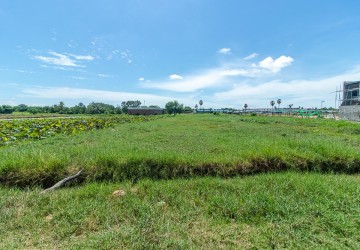   5000 Sqm Residential Land For Sale - Svay Dangkum, Siem Reap thumbnail