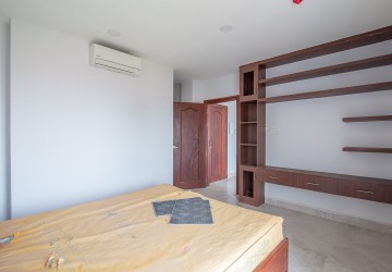 1 Bedroom Apartment For Rent - Phsa Chas, Daun Penh, Phnom Penh thumbnail