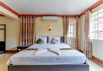 12 Bedroom Hotel For Sale - Sala Kamreuk, Siem Reap thumbnail