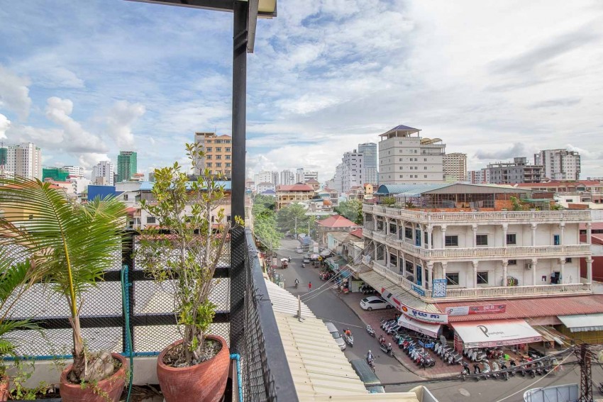2 Bedroom Renovated House For Rent - Sangkat Olympic, Phnom Penh