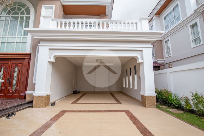 4 Bedroom Prince Villa For Rent - Borey Peng Huot, Chbar Ampov, Phnom Penh