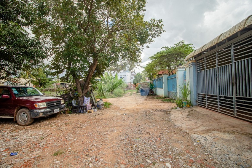 4 Bedroom House For Sale  -Svay Dangkum, Siem Reap