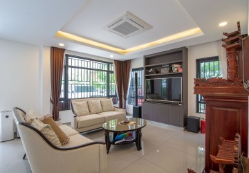 5 Bedroom Queen Villa For Rent - Borey Chip Mong  598,  Phnom Penh thumbnail