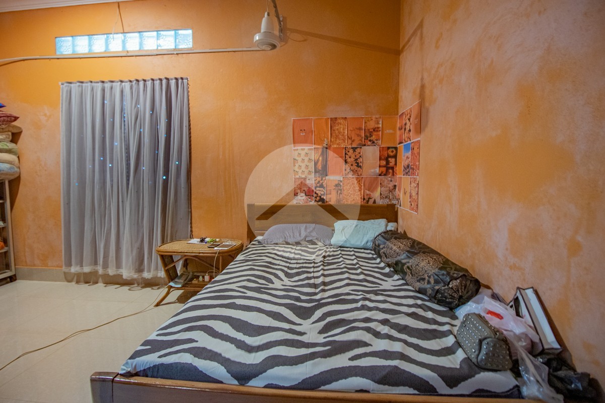 4 Bedroom House For Sale - Kandaek, Siem Reap - Image 10