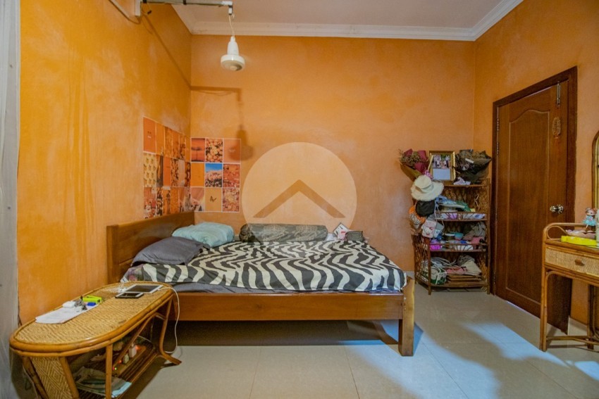 4 Bedroom House For Sale - Kandaek, Siem Reap