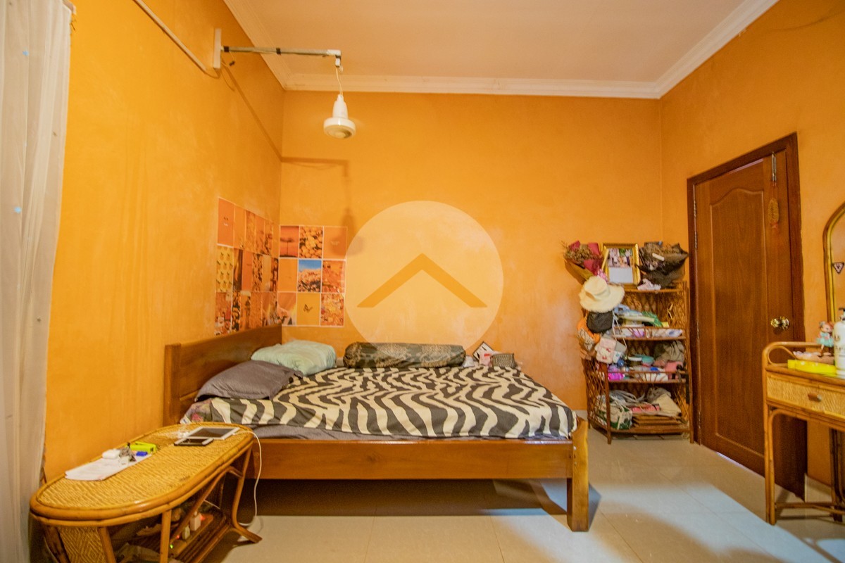 4 Bedroom House For Sale - Kandaek, Siem Reap - Image 9