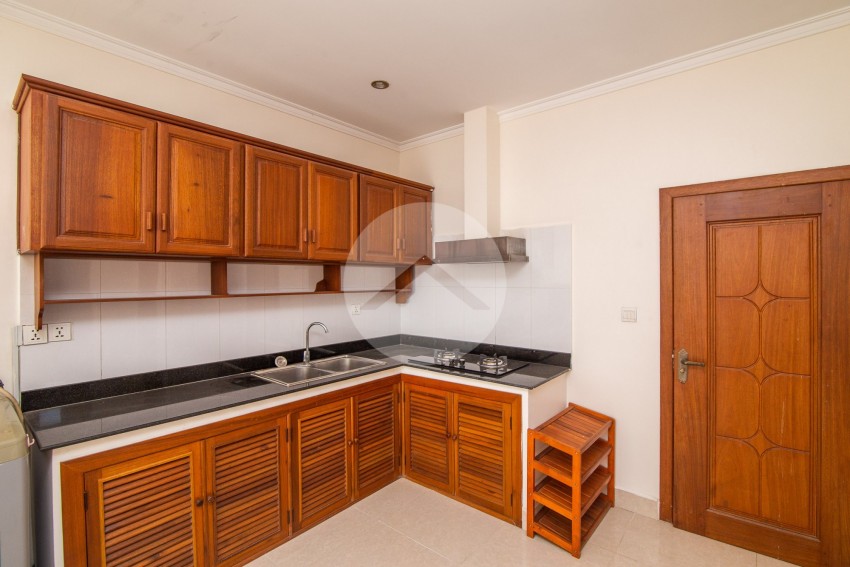 2 Bedroom Apartment For Rent - Tonle Bassac, Phnom Penh