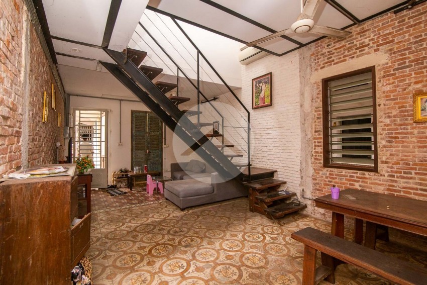 2 Bedroom Renovated Flat For Sale - Phsar Kandal 2, Phnom Penh