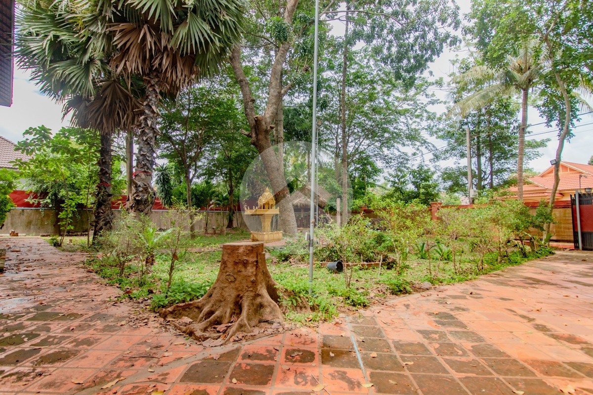 7 Bedroom Villa For Rent - Svay Dangkum, Siem Reap - Image 12