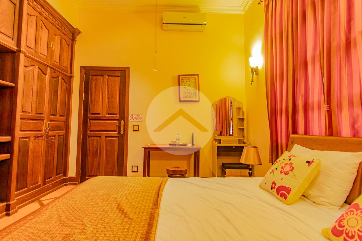 7 Bedroom Villa For Rent - Svay Dangkum, Siem Reap - Image 5