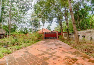 7 Bedroom Villa For Rent - Svay Dangkum, Siem Reap thumbnail