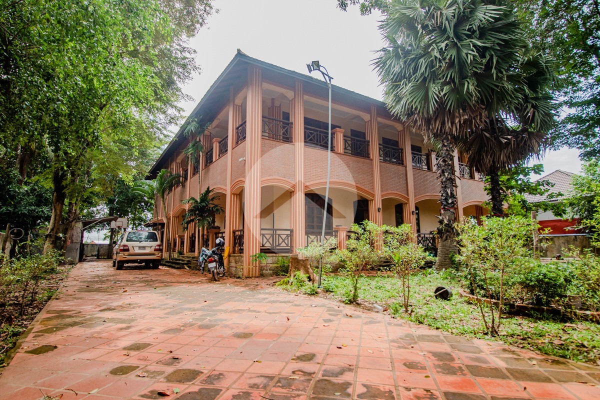 7 Bedroom Villa For Rent - Svay Dangkum, Siem Reap