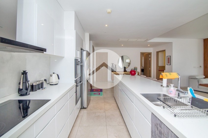 4 Bedroom Luxury Penthouse For Sale - Tonle Bassac, Phnom Penh