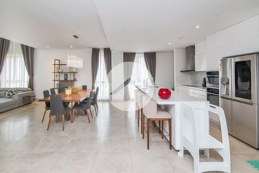 4 Bedroom Luxury Penthouse For Sale - Tonle Bassac, Phnom Penh