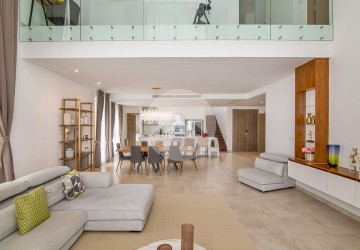 4 Bedroom Luxury Penthouse For Sale - Tonle Bassac, Phnom Penh thumbnail