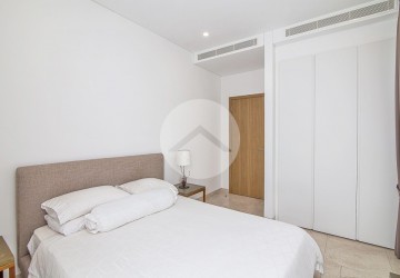 4 Bedroom Luxury Penthouse For Sale - Tonle Bassac, Phnom Penh thumbnail