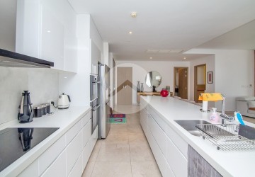 4 Bedroom Luxury Penthouse For Sale - Tonle Bassac, Phnom Penh thumbnail