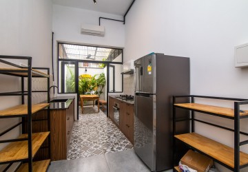 2 Bedroom Apartment For Rent - Boeung Raing, Phnom Penh thumbnail