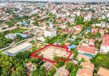   2000 Sqm Residential Land For Sale - Svay Dangkum, Siem Reap thumbnail