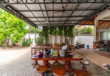 5 Bedroom Villa For Sale - Sala Kamreuk, Siem Reap thumbnail