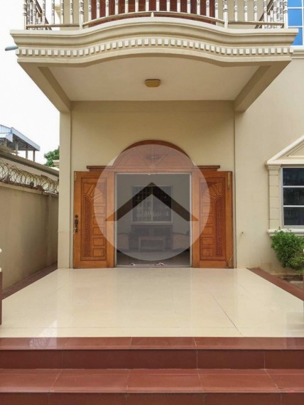 5 Bedroom Villa For Sale - Boeung Tumpun, Phnom Penh