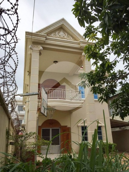 5 Bedroom Villa For Sale - Boeung Tumpun, Phnom Penh