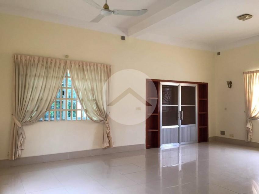 5 Bedroom Villa For Sale - Boeung Tumpun, Phnom Penh