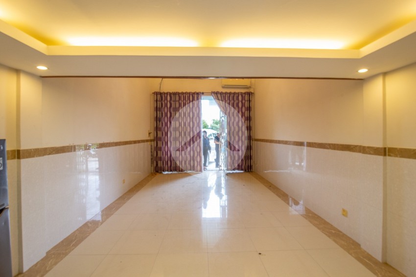 4 Bedroom Flat House For Rent - Phnom Penh Thmey, Phnom Penh